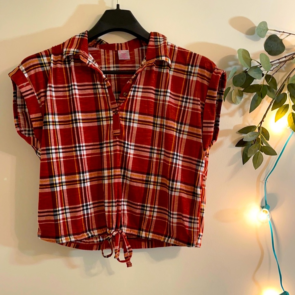 Tie up short plaid tee
